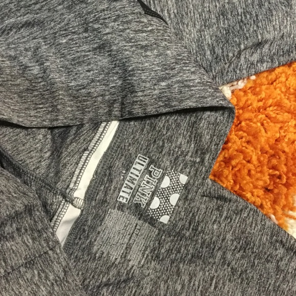 ☀️VS PINK cropped leggings - Picture 2 of 3